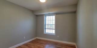 537 Winchester Avenue Gallery 9