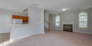 1st Floor Primary Bedroom - Kiln Creek Gallery 7