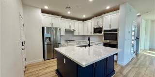 936 E Sunset Road Gallery 5