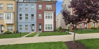 END-UNIT 4-Story Colonial/Craftsman Townhome w/2 Balconies, 5-min walk to Glenmont Station! Gallery 1