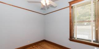 3710 North Damen Avenue Gallery 15