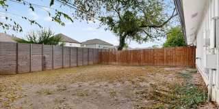 Updated 3 bedroom duplex near Greenbelt! Gallery 36
