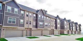 226 S Slopeside Drive Gallery 1