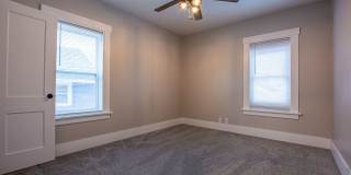 3 Bedroom / 2 Bath Home with Garage off 45th and Leavenworth! Gallery 13