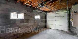 737 28th Street Gallery 23