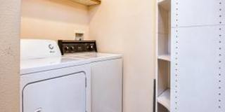 Redmond Condo with 2 Parking Spaces Included Gallery 13