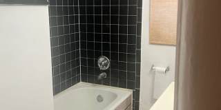 Charming 1-bedroom/1-bathroom unit Gallery 5