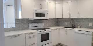 2851 NE 183rd St Gallery 7