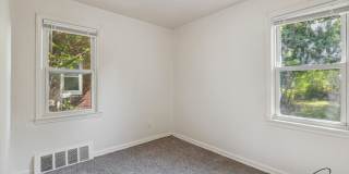$1300 3 bedroom bungalow Gallery 21