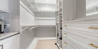 285 W Westminster Avenue Gallery 24