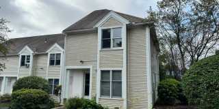 4 Bedroom Townhouse Close to Campus – Perfect for Groups! Gallery 1