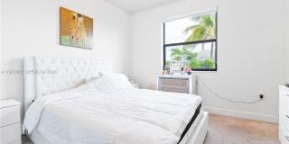 817 NE 211th St Gallery 5