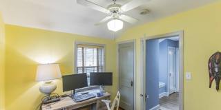 903 JACKSON Avenue Gallery 20