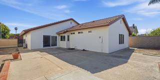 Beautifully Updated Huntington Beach 3 Bedroom / 2 Bathroom Home Gallery 9