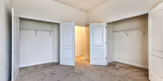 Leander Lakes Luxury Apartment Homes Gallery 21