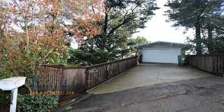 Four Bedroom Montclair Home with Forest Views Gallery 1