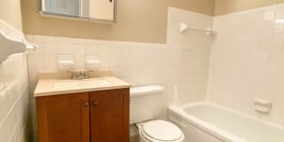 Evergreen Village Apartments & Townhomes Gallery 24