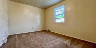 Amazing 2 BR Apartment at Regency Place! Great Plum Location! Central A/C & MORE! CALL TODAY! Gallery 8