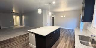Beautiful Newer Built 3-Bedroom, 2 bath Home in Meadows at West Highlands Gallery 9
