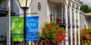 Royal Arms of Bowling Green Gallery 15