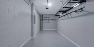 Like-New End-Unit 3 Bedroom Townhome Gallery 10