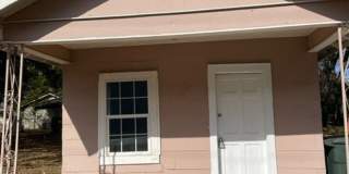 Conveniently located one bedroom home! Gallery 1