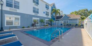 Pelican Lake Apartment Homes Gallery 18