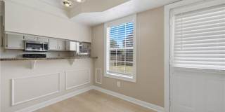 2 Compton Court Gallery 8