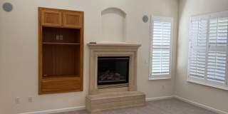 BEAUTIFUL SINGLE STORY 3+BD, 2.5 BA, & 3 CAR GARAGE! Gallery 10