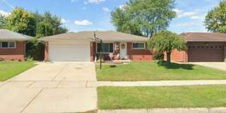 29543 Eiffel Avenue Gallery 1