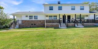 Oak Ridge 37830 - 3 bedroom 2 bath duplex - call Chad Weeks 865-567-6193 Gallery 1