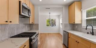 1405 N Coronado St Gallery 6