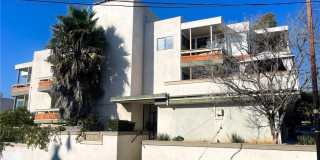 2575 E 19th Street Gallery 10