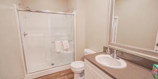 Unique 4-Bedroom, 3-story Live/Work Townhouse in the lushly landscaped Villa Metro Community! Gallery 20