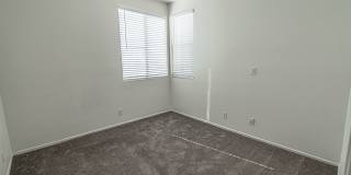 4 Bedroom Oaklane Townhome in Santa Clarita! Gallery 14