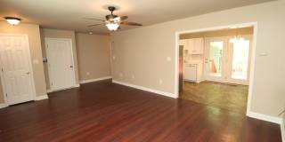 1933 Deep Forest Trl Gallery 5