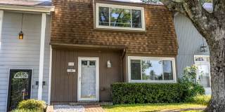 110 Woodlake Drive - Four Seasons Townhome! Gallery 1
