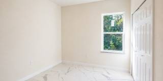 Large 4 bedroom, 3 bath, 2 car garage-MOVE IN READY! Gallery 11