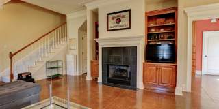 FULLY FURNISHED-  AVAILABLE NOW! 3 Bedroom / 3 Bath Fully- Furnished Brick home Gallery 4