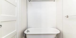 1008 Larkin Apartments Gallery 25