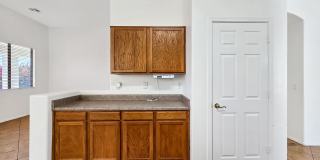 Clean and Cozy home in desirable area! Gallery 11