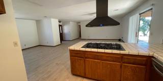 Golf Course- On The Mesa 3 Bedrooms, 2 Bathrooms, New Paint, Gallery 28