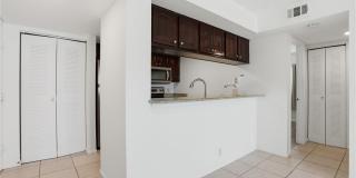 2885 Palm Beach Boulevard Gallery 4