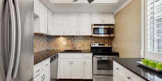 600 SUTTON PLACE Gallery 6