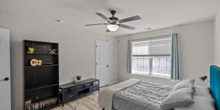 Relax by the Water – 4BR Home with Pond Views in Creekside Gallery 31
