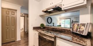Harbor Oaks Apartment Homes Gallery 12
