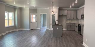4 BEDROOM,  3 BATH Gallery 5