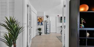 1334 Collins Ave Gallery 15
