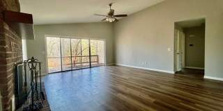 Cozy 2-Bedroom, 1.5 -Bathroom Home! Plus Car Porch! Gallery 5