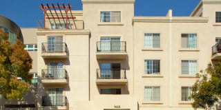 1423-1425 on 6th Gallery 1